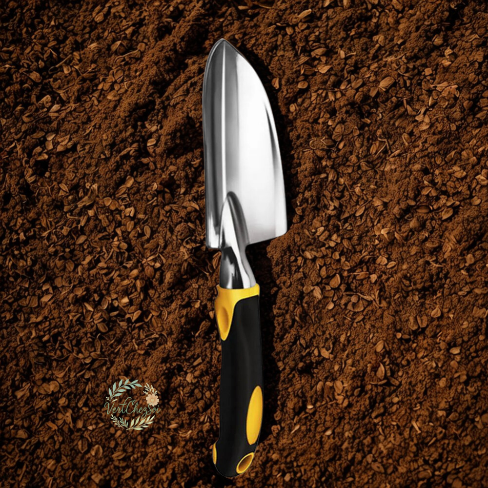 Petite pelle à main